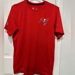 4/$25  Nike Dri-Fit NFL Buccaneers t-shirt in red. Unisex size small.